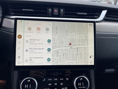 Used 2025 Jaguar F-PACE R-Dynamic S image 22