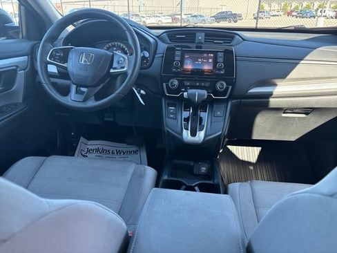 Used 2017 Honda CR-V LX image 9