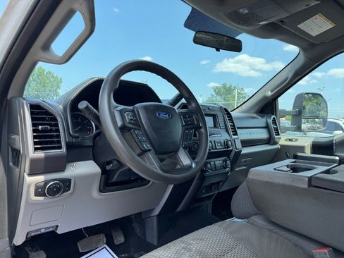 Used 2019 Ford F250 XLT AWD/4WD image 14