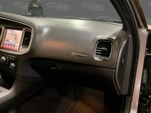 Used 2014 Dodge Charger SXT image 33