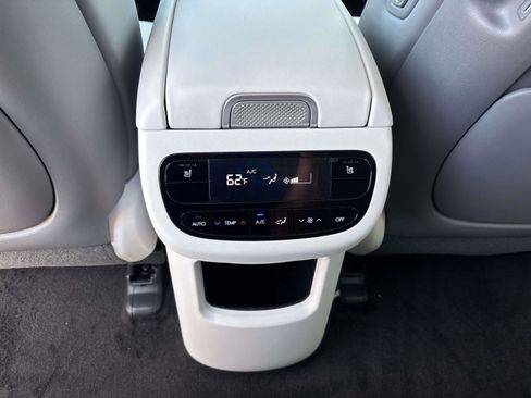 New 2026 Hyundai Ioniq 9 SEL image 9