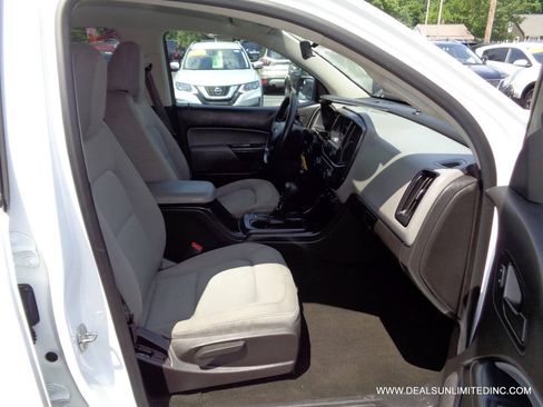 Used 2017 Chevrolet Colorado W/T w/ WT Convenience Package AWD/4WD image 20