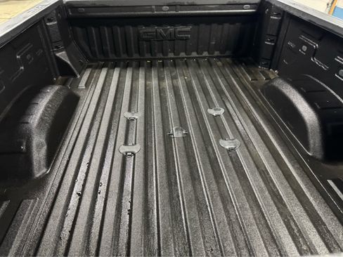 Certified 2025 GMC Sierra 3500 AT4 image 7