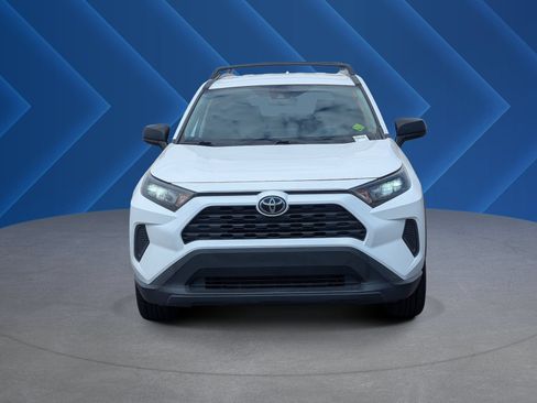Used 2020 Toyota RAV4 LE w/ Carpet Mat Package FWD image 8