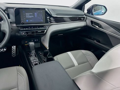 Certified 2026 Toyota Camry SE w/ Convenience Package FWD image 24