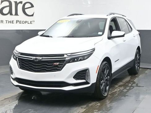 Used 2022 Chevrolet Equinox RS w/ LPO, Floor Liner Package image 7