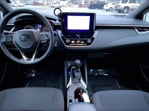 Used 2024 Toyota Corolla SE image 14