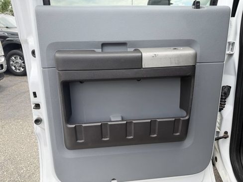 Used 2016 Ford F250 XLT AWD/4WD image 19