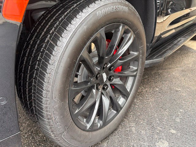 Used 2023 Cadillac Escalade Sport Platinum w/ LPO, ONYX Package AWD/4WD image 6