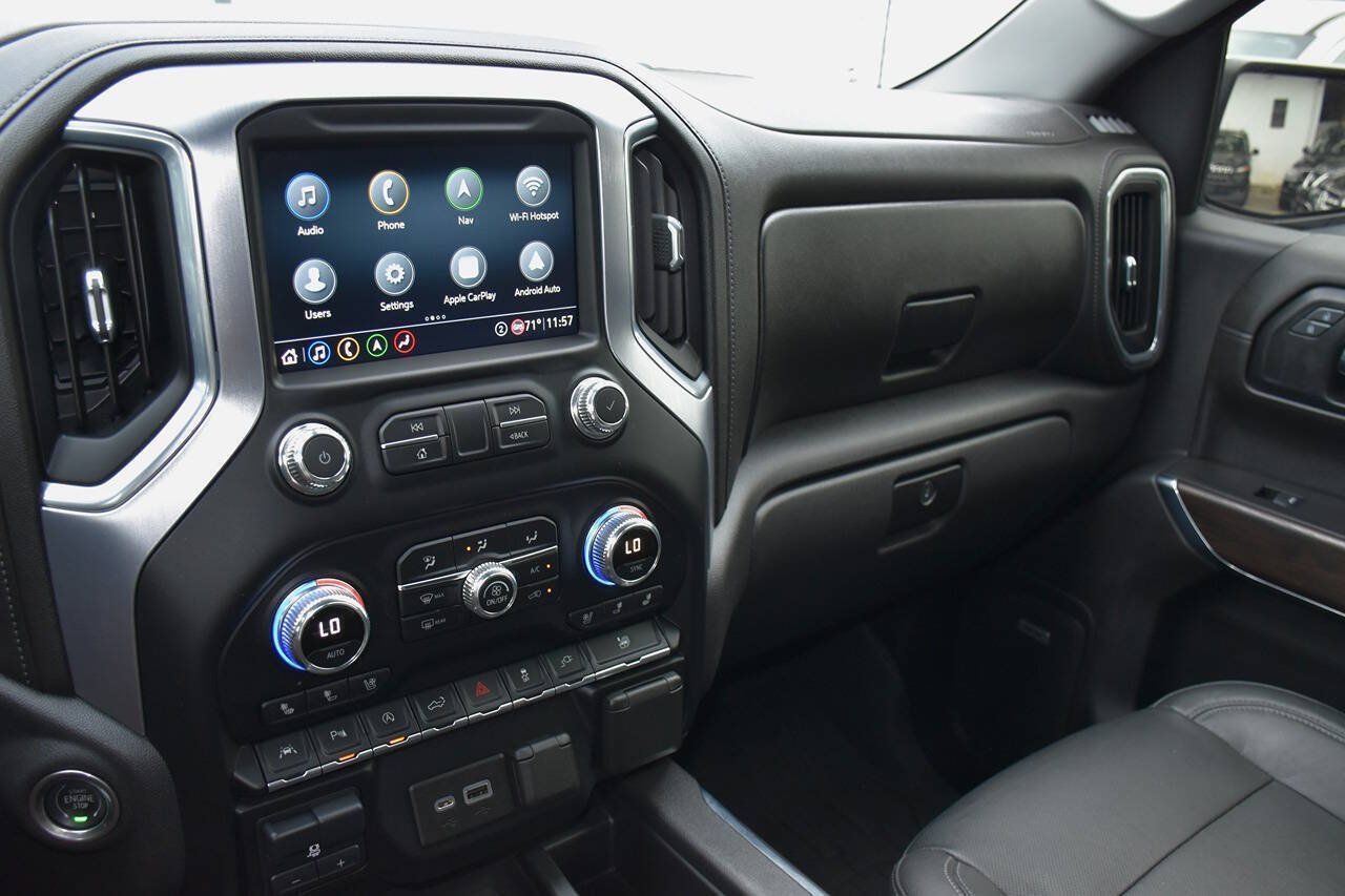 Used 2020 GMC Sierra 1500 SLT RWD image 24