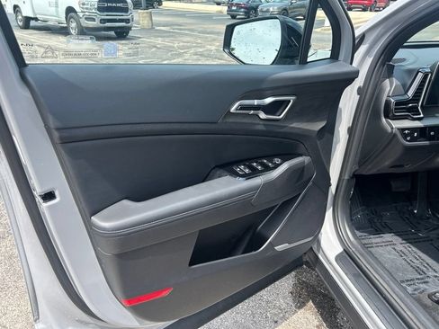 Used 2025 Kia Sportage X-Line w/ Premium Package AWD/4WD image 25