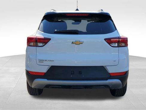 Certified 2023 Chevrolet TrailBlazer LT w/ Convenience Package AWD/4WD image 4