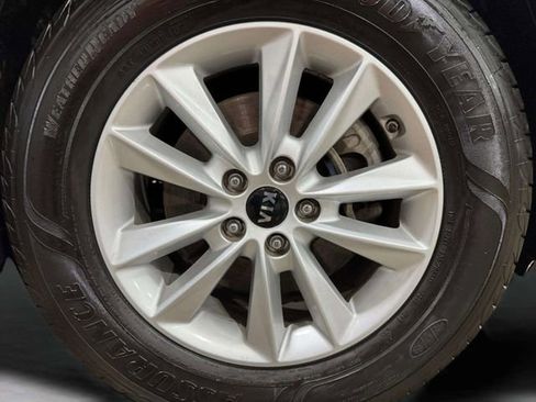 Used 2020 Kia Sorento LX w/ LX I4 Convenience Package image 37