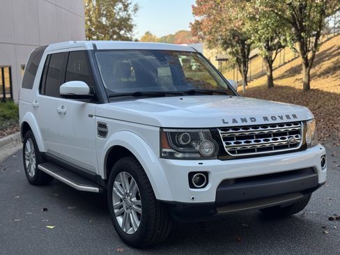 Used 2016 Land Rover LR4 HSE LUX image 4