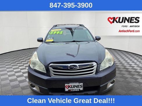 Used 2010 Subaru Outback 2.5i Premium AWD/4WD image 2