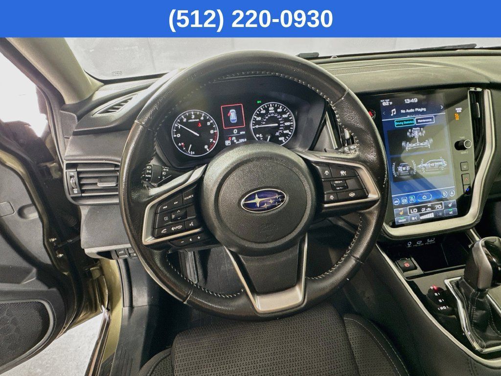 Used 2025 Subaru Outback Premium AWD/4WD image 12