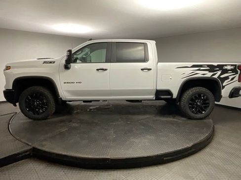 New 2026 Chevrolet Silverado 2500 LT w/ Trail Boss Package AWD/4WD image 4