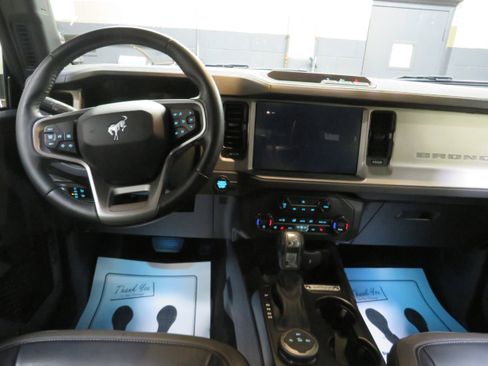 Used 2025 Ford Bronco Outer Banks AWD/4WD image 10