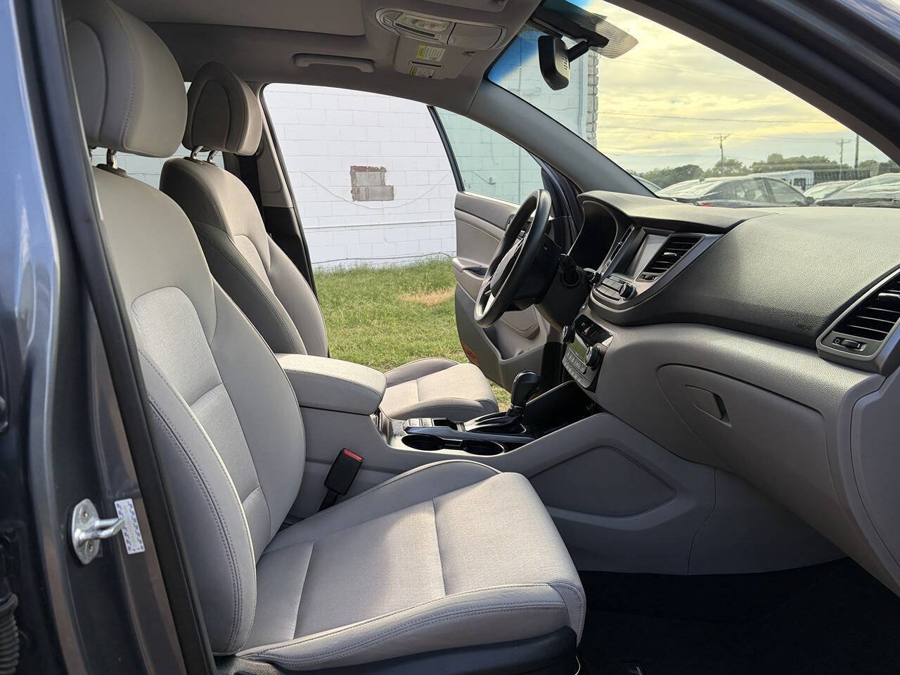Used 2018 Hyundai Tucson Value w/ Cargo Package FWD image 16