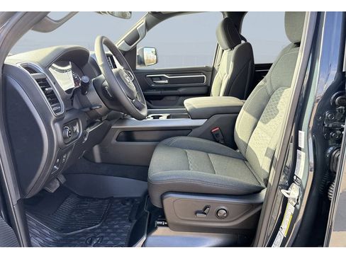 New 2026 RAM 1500 Big Horn AWD/4WD image 11