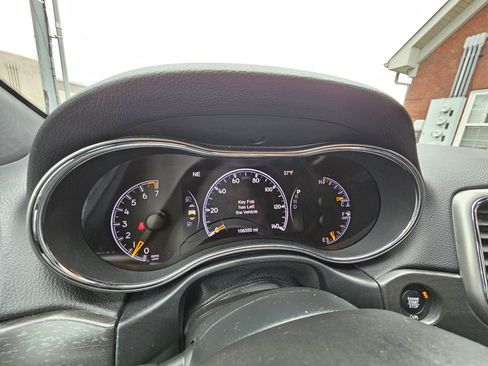 Used 2017 Jeep Grand Cherokee Altitude image 26