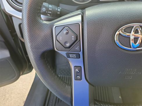 Used 2021 Toyota Tacoma SR5 w/ Trail Edition image 27