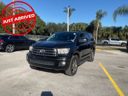 Used 2014 Toyota Sequoia SR5 image 2