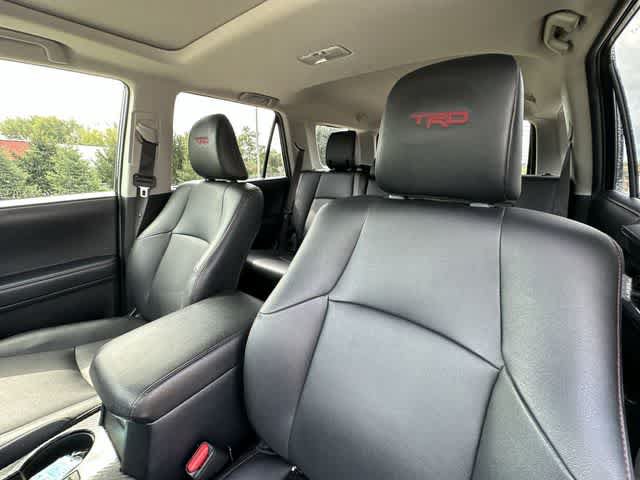 Used 2023 Toyota 4Runner TRD Off-Road Premium w/ Moonroof Package AWD/4WD image 17