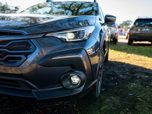 Certified 2025 Subaru Crosstrek 2.5i Limited w/ Popular Package #3A image 3