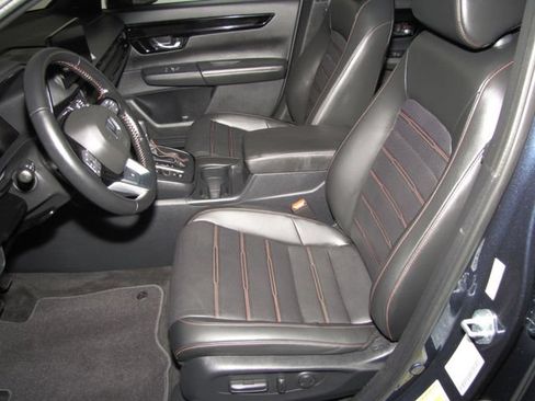 Used 2025 Honda CR-V Sport Touring image 9