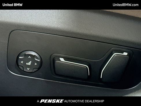 Used 2025 BMW i5 xDrive40 w/ Premium Package image 4