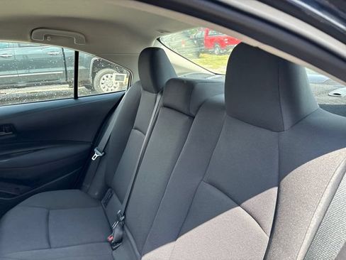 Used 2025 Toyota Corolla LE FWD image 10
