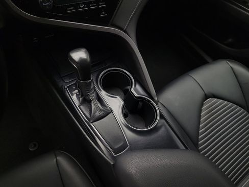 Used 2019 Toyota Camry SE image 26