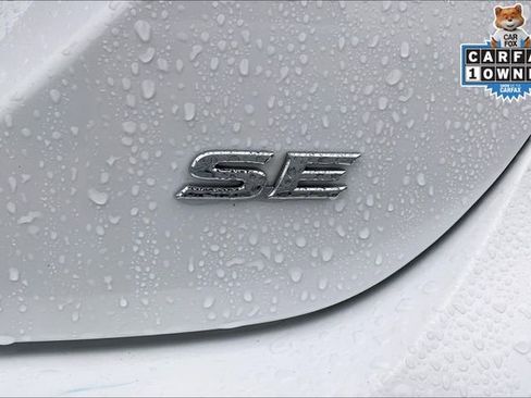 Used 2023 Toyota Camry SE image 8
