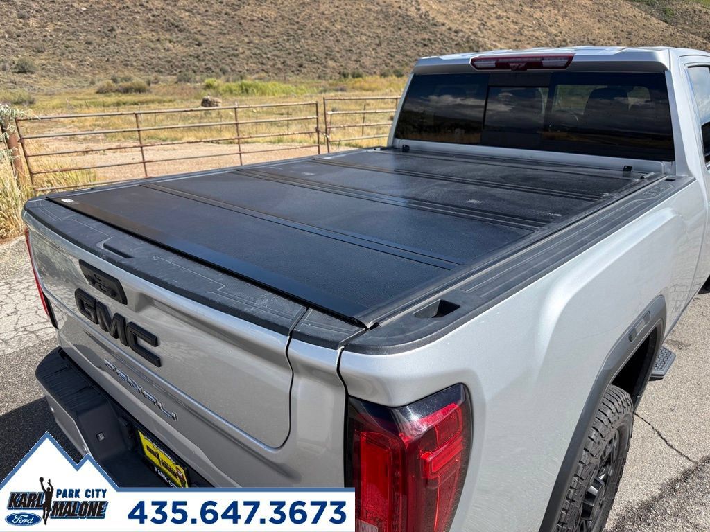 Used 2022 GMC Sierra 2500 Denali w/ Denali Ultimate Package AWD/4WD image 11