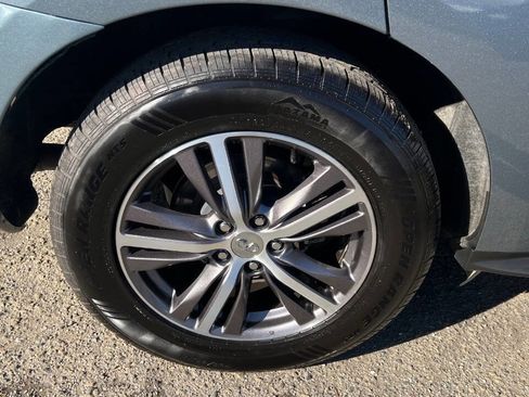 Used 2019 INFINITI QX60 Luxe w/ Essential Package image 37