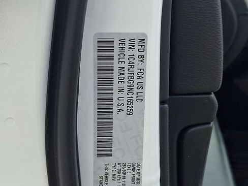 Used 2022 Jeep Grand Cherokee Limited AWD/4WD image 28