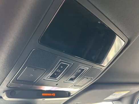 Used 2023 Land Rover Defender 110 Carpathian Edition image 52