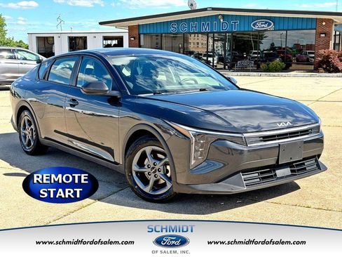 Used 2025 Kia K4 FWD image 1