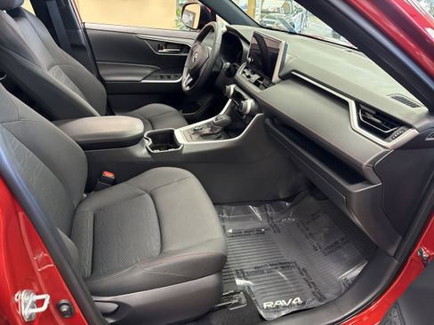 Used 2024 Toyota RAV4 SE w/ Weather & Moonroof Package image 16
