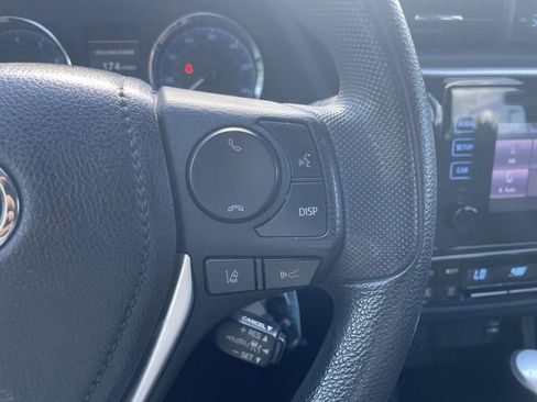 Used 2019 Toyota Corolla LE FWD image 22