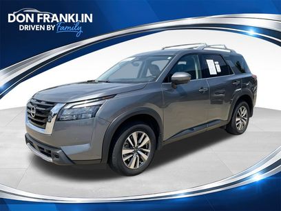 Used 2025 Nissan Pathfinder SL