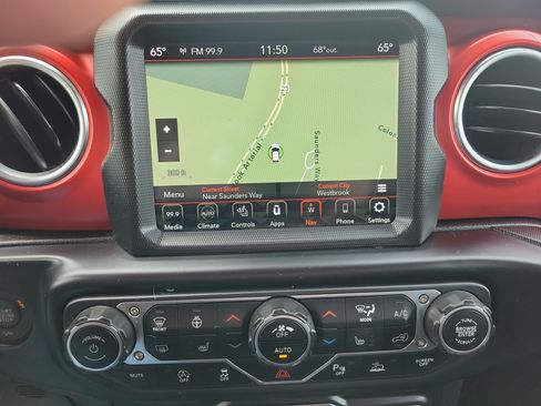 Used 2020 Jeep Gladiator Mojave AWD/4WD image 27