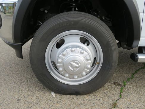 New 2023 RAM 4500 Tradesman w/ Chrome Appearance Group image 14