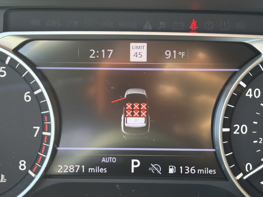 Used 2023 Nissan Pathfinder SL w/ Lighting Package (N92) AWD/4WD image 32