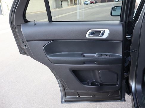 Used 2015 Ford Explorer XLT w/ Equipment Group 202A image 26