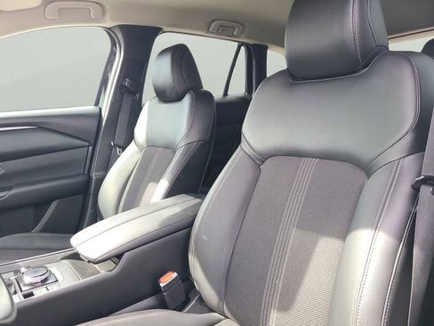 Used 2025 MAZDA CX-50 AWD 2.5 S w/ Preferred Package image 18