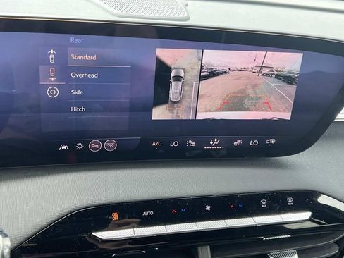 Used 2026 Buick Enclave Sport Touring w/ Power Package AWD/4WD image 25