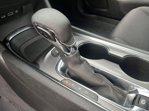 Used 2024 Chevrolet Malibu LT image 43