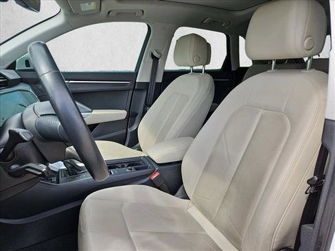 Used 2019 Audi Q3 2.0T Premium Plus w/ Premium Plus Package image 17